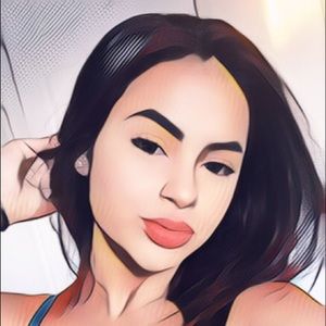 Meet your Posher, Fatima